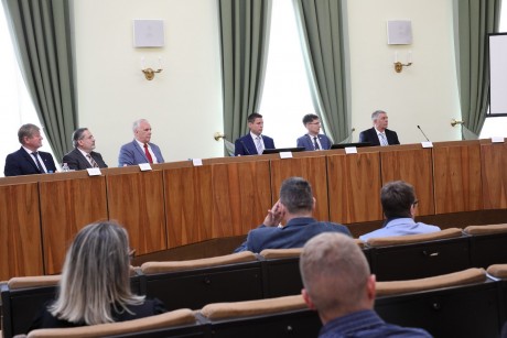 Új modellprogram és gazdaságfejlesztési mintaegyüttműködés indul Fejér megyében